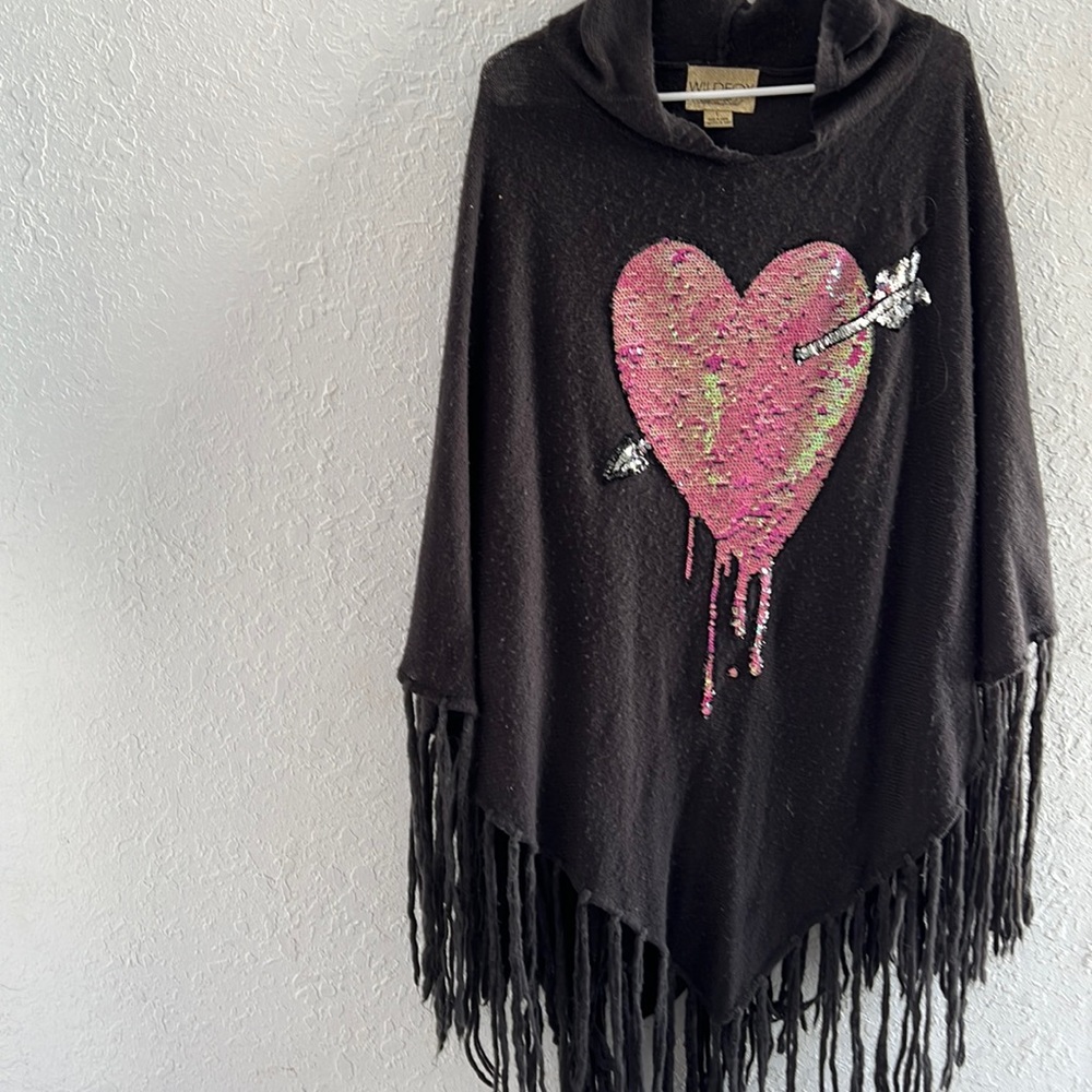 “Wild fox “ poncho (large )
